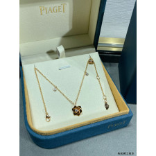 18K 하이엔드 미러급 피아제 로즈 펜던트 목걸이 (구성품 풀박스)