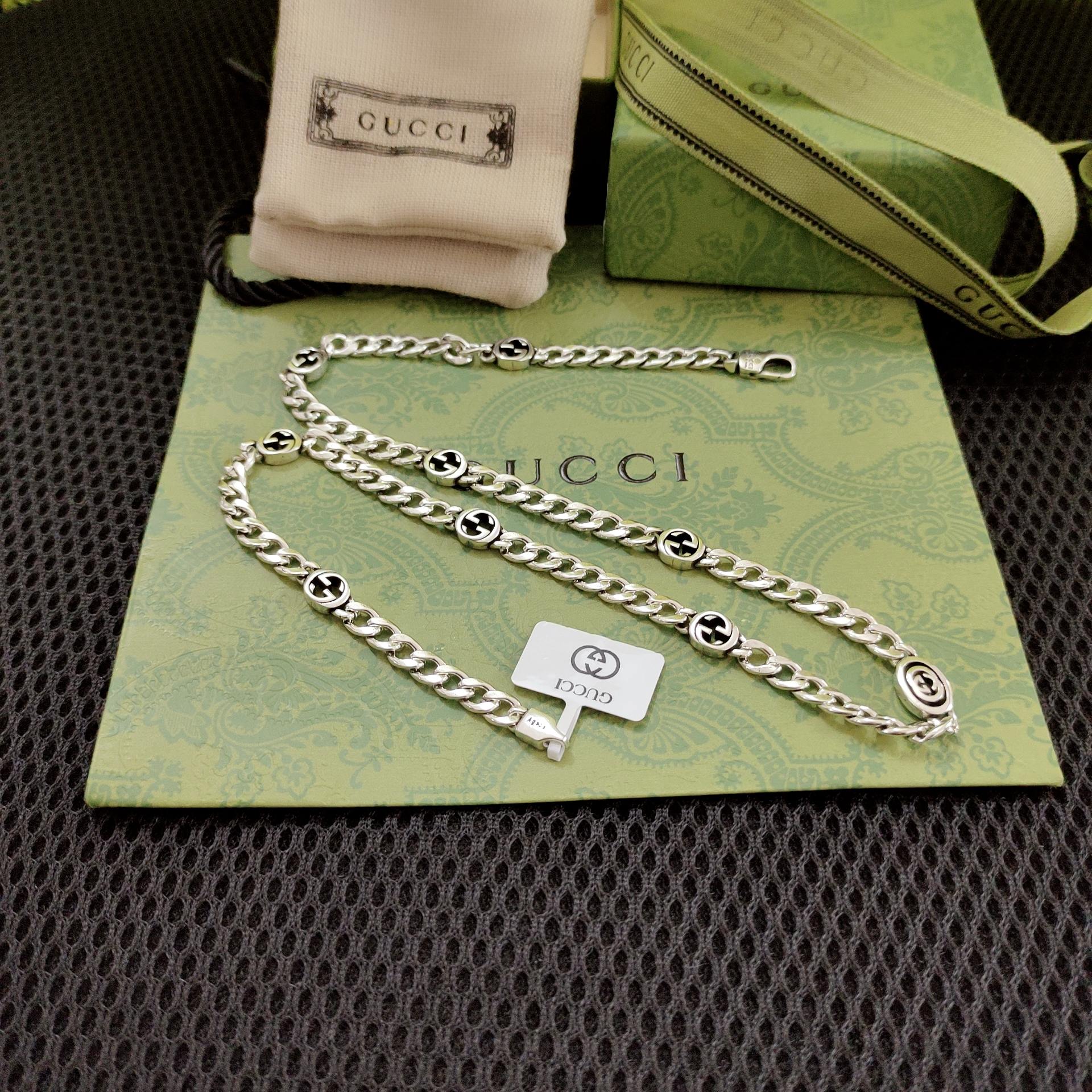 18K 하이엔드 미러급 구찌 인터로킹 목걸이 (구성품 풀박스)