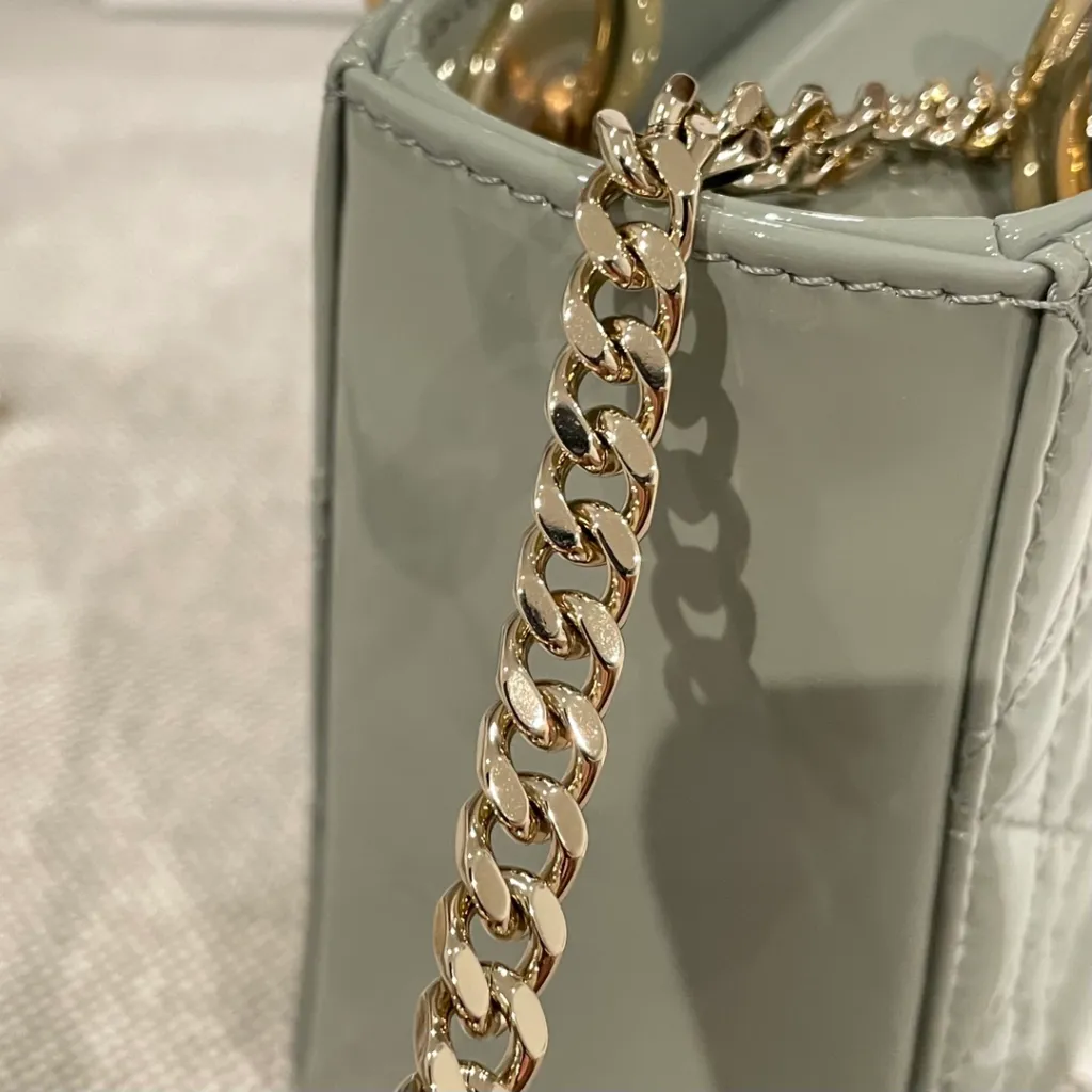 디올 레이디 디올 미니 백 그레이 페이던트