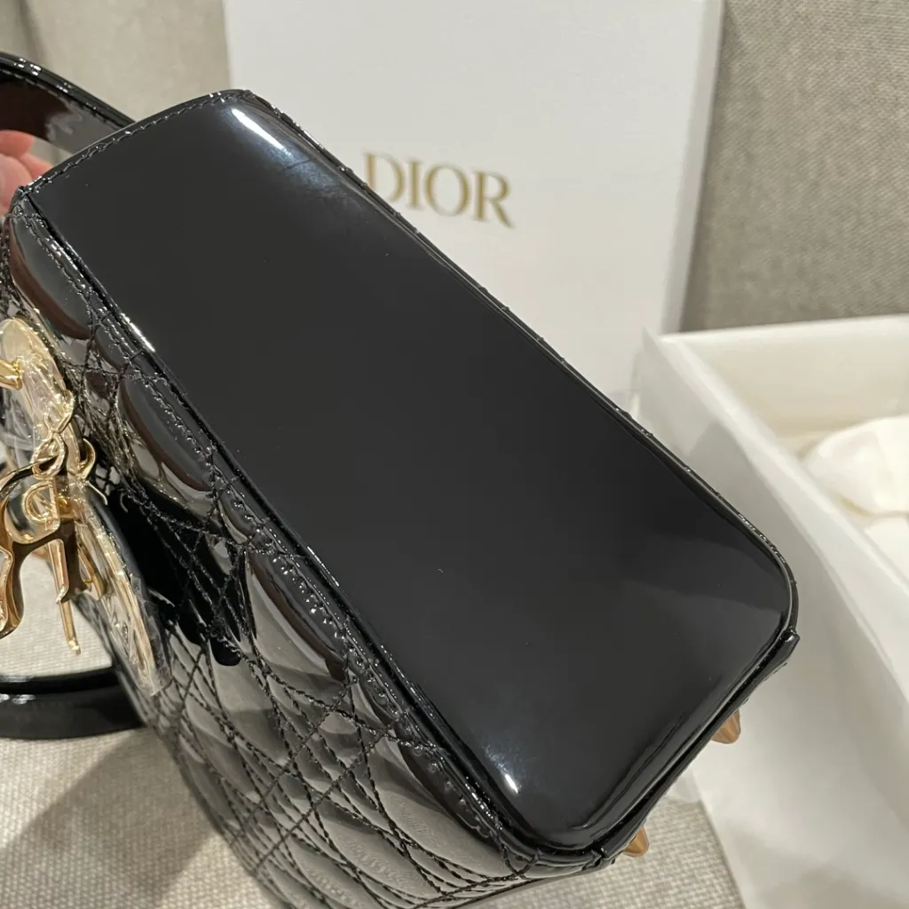 디올 레이디 디올 스몰 백 블랙 페이던트