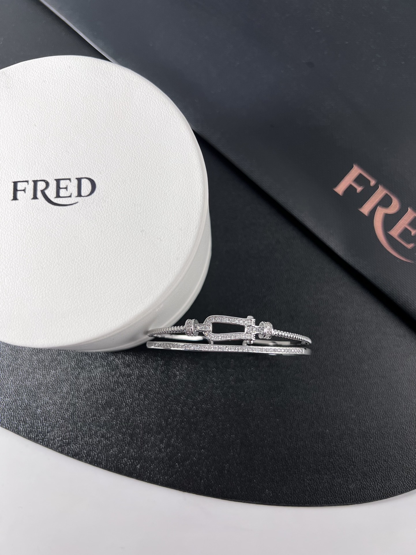 18K 하이엔드 미러급 프레드 포스텐 팔찌 (구성품 풀박스)