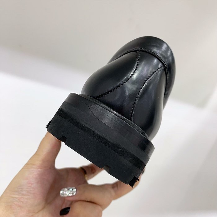 셀린느 트레오페 로퍼