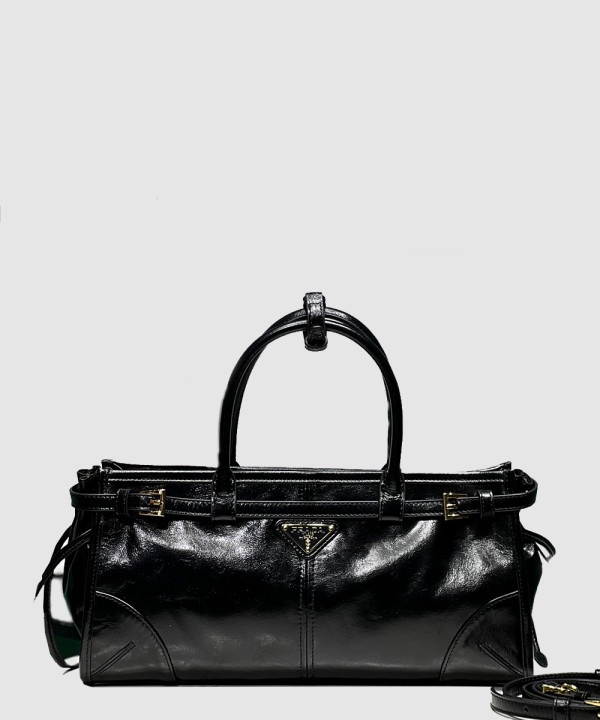 프라다 보니 미디엄 나플락 페이던트 가죽 핸드백 1BA426