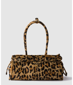 프라다 보니 미디엄 프린티드 핸드백 1BA426