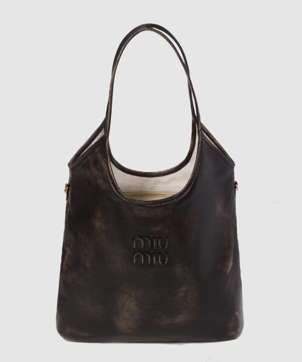 미우미우 아이비 레더 토트백 5BG231