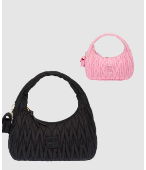 미우미우 완더 마테라쎄 호보백 5BC108