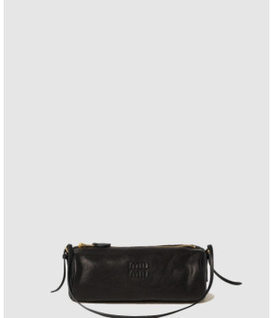 미우미우 나파가죽 파우치 5NE851