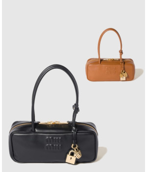 미우미우 보 레더 토트백 5BB173