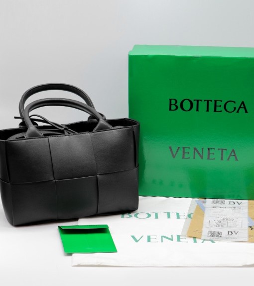 (국내배송) 보테가베네타 BV신상 아르코 미니 포리지
