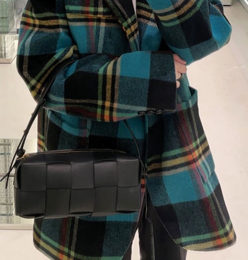 (국내배송) 보테가베네타 포리지 스몰 브릭 카세트