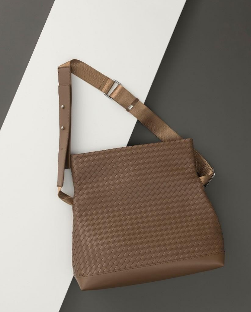 (국내배송) 보테가베네타 플랩 크로스백