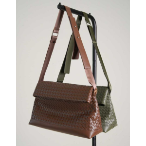 (국내배송) 보테가베네타 인트레치아토 크로스 숄더백