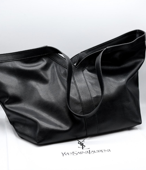 (국내배송) 생로랑 카바스 가죽 토트백