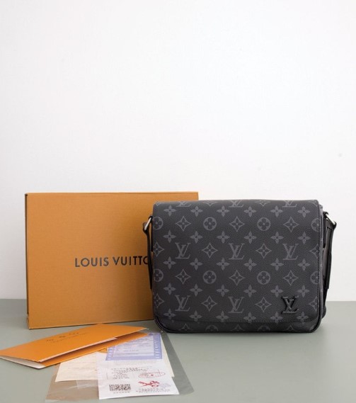 (국내배송) 루이비통 디스트릭트 PM백