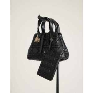 (국내배송) 크리스찬 디올 메크로까나쥬 뚜주흐백 미듐