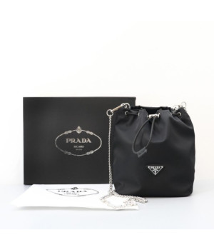 (국내배송) 프라다 나일론 파우치 버킷백