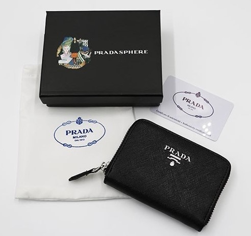 (국내배송) 프라다 사피아노 삼각로고 레더 동전지갑