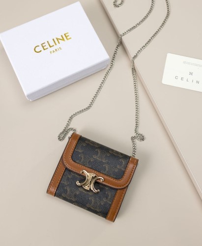 (국내배송) 셀린느 스몰 트리옹프 지갑 체인 스트랩