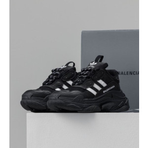 (국내배송) 발렌시아가 x 아디다스 트리플 S 스니커즈 블랙