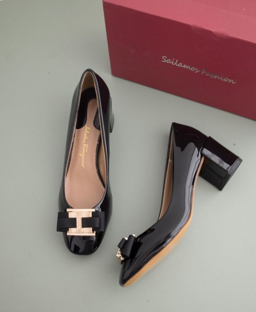 (국내배송) 페라가모 여성 바라 펌프스