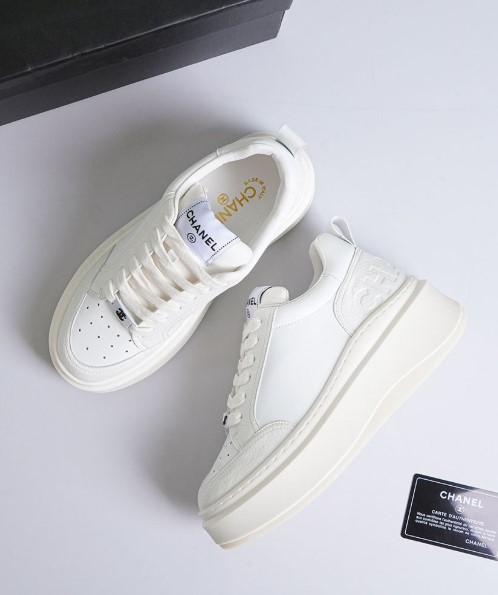(국내배송) 샤넬 백 로고 시어링 스니커즈