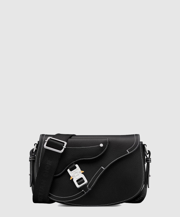 디올 새들 스트랩백 1ADPO