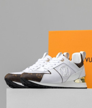 (국내배송) 루이비통 런어웨이 스니커즈 화이트