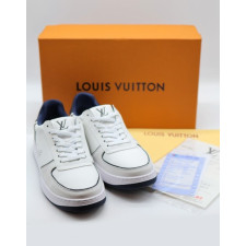 (국내배송) 루이비통 화이트 이니셜 포인트 스니커즈.