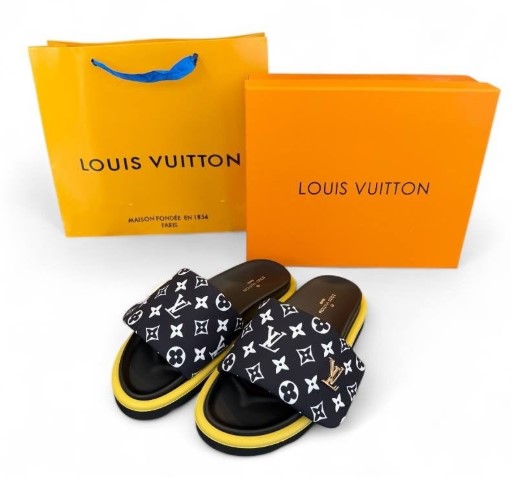 (국내배송) 루이비통 스틸로고 뮬 모노그램