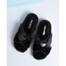 (국내배송) 프라다 러버 솔 시어링 샌들