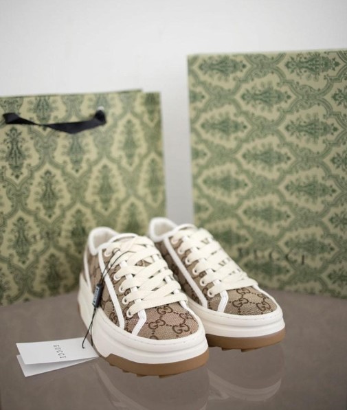 (국내배송) 구찌 24FW 여성 GG 스니커즈