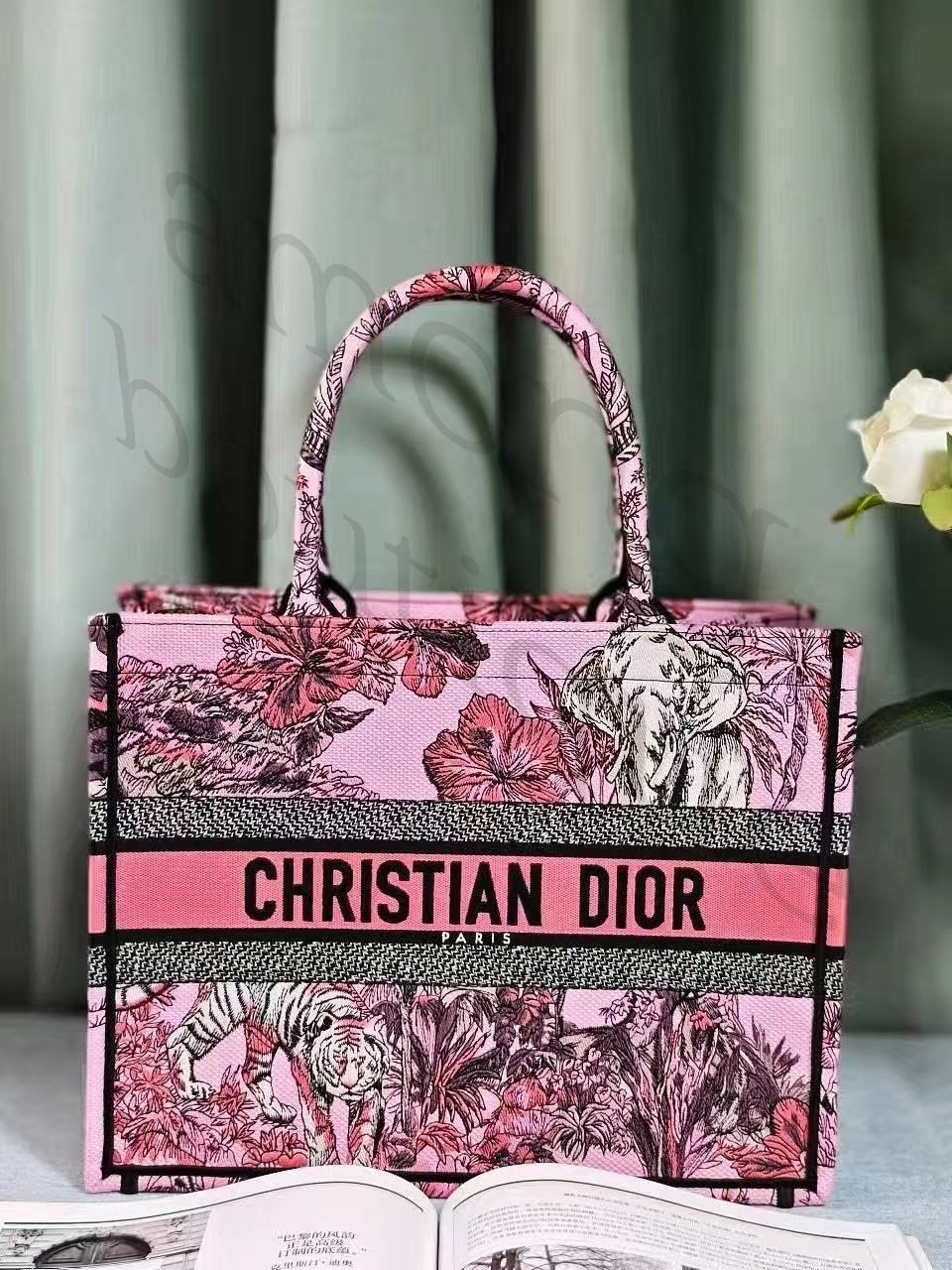 김*경님 디올 북 토트백 미디움 검품 및 출고