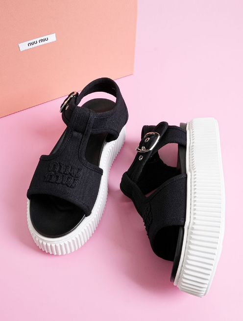 (국내배송) 미우미우 데님 플랫폼 샌들 블랙