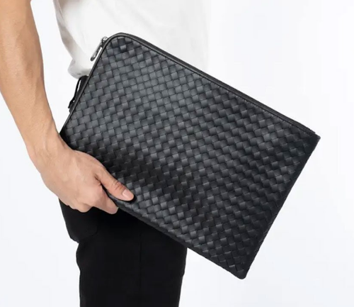 (국내배송) 보테가베네타 인트레치아토 도큐먼트 클러치 백