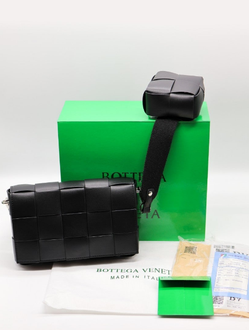 (국내배송) 보테가베네타 24SS 카세트 크로스백