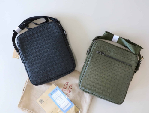 (국내배송) 보테가베네타 인트레치아토 미니 메신저백