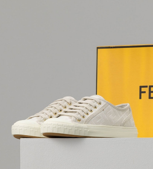 (국내배송) 펜디 도미노 로우탑