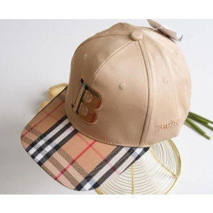 (국내배송) 버버리 클래식체크 B로고 볼캡