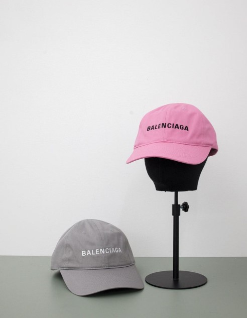 (국내배송) 발렌시아가 로고 자수 클래식 베이스볼 캡