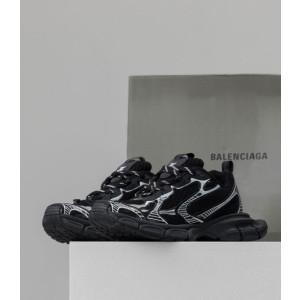 (국내배송) 발렌시아가 3XL 스니커즈