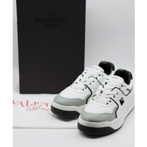 (국내배송) 발렌티노 원스터드 레더 스니커즈