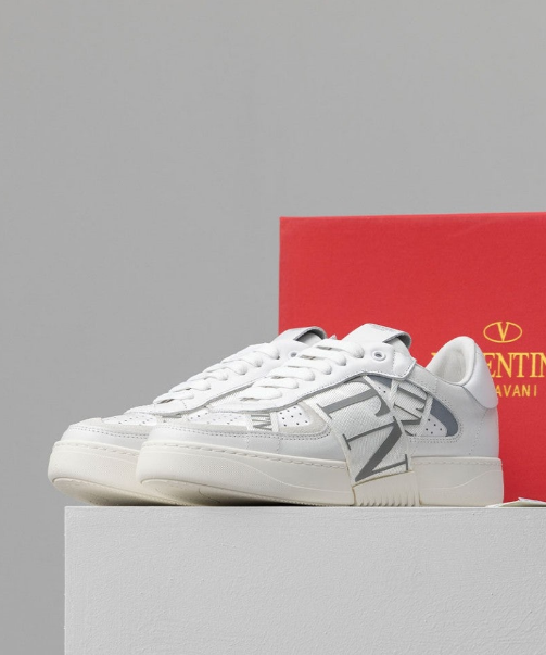 (국내배송) 발렌티노 Calfskin VL7N 스니커즈