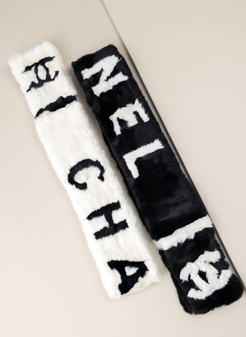 (국내배송) 샤넬 수입고급 CC 레터링 로고 시어링 퍼 머플러