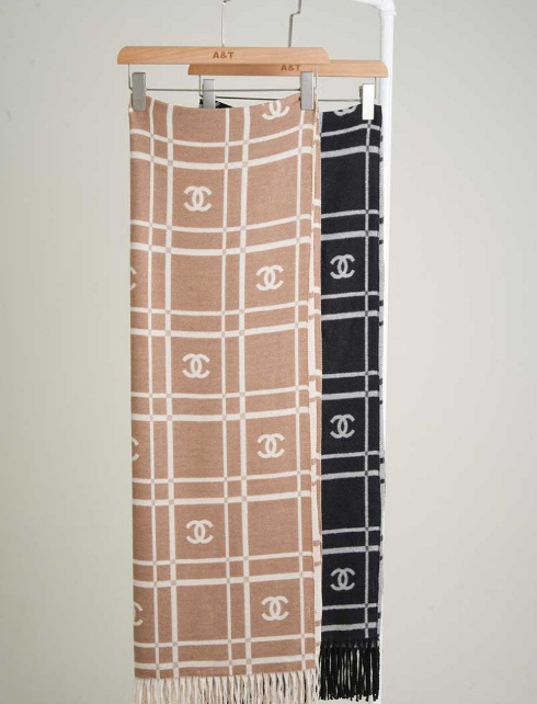 (국내배송) 샤넬 CC로고 자가드 프린지 머플러