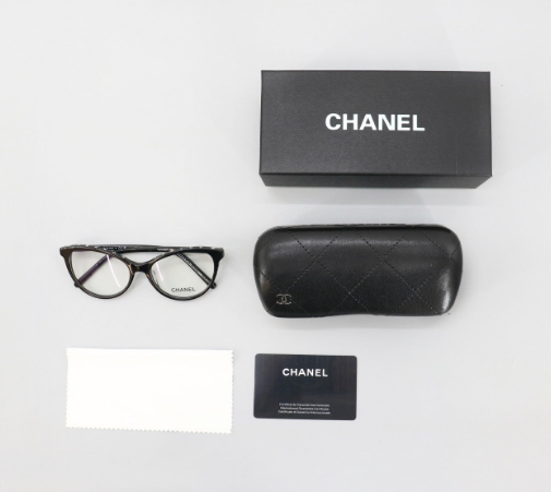 (국내배송) 샤넬 캣아이 탑로고 뿔테 안경