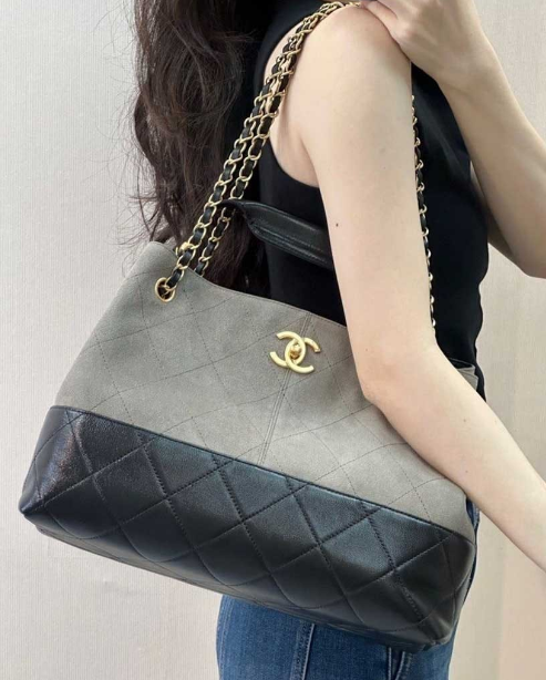 (국내배송) 샤넬 신상 공방컬랙션 쇼핑백 스웨이드 토트백 미디움