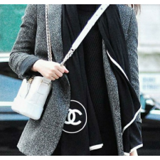 (국내배송) 샤넬 수입 CC로고 제니 머플러