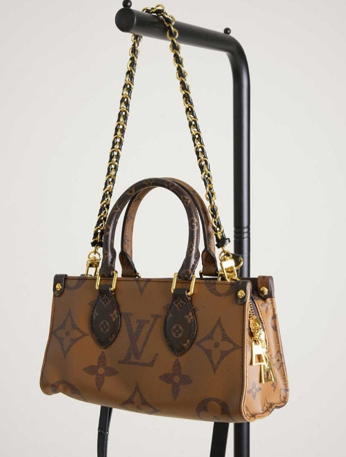 (국내배송) 루이비통 모노그램 온더고 이스트 웨스트 브라운