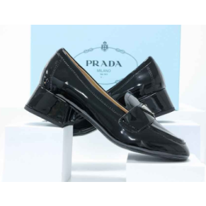 (국내배송) 프라다 삼각로고 펌프스 구두