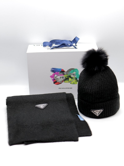 (국내배송) 프라다 양털모자 목도리 2종세트